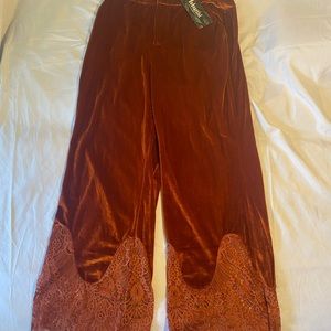 ADORABLE! WOMANS BOHEMIAN BELL BOTTOM PANTS